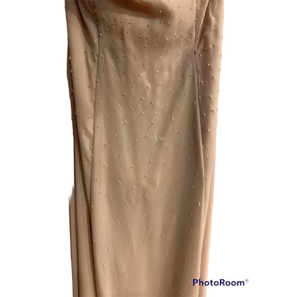 Dress - Picture 4 of 4